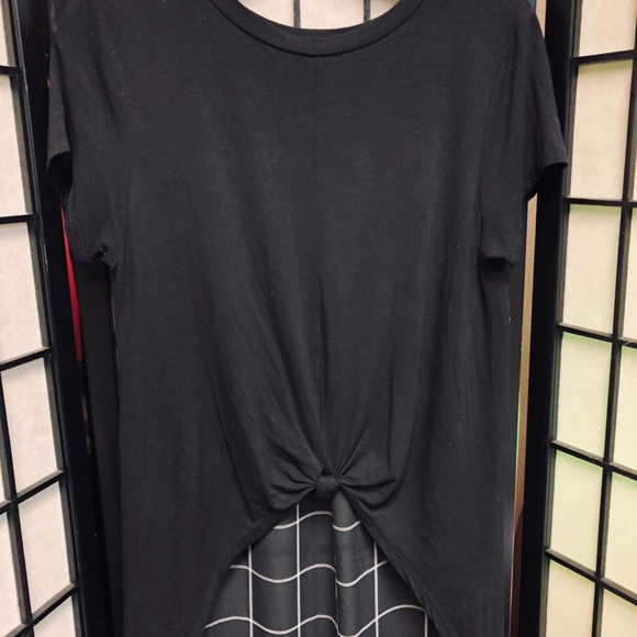 💜 SALE! 3/$15 💜 THE LINE OF STYLE - Hi-Lo Top - Picture 2 of 14